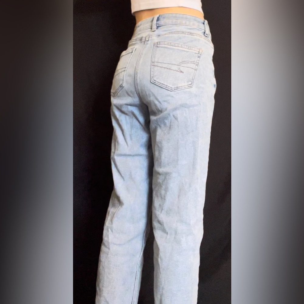 american eagle high rise mom jeans 00 short light wash